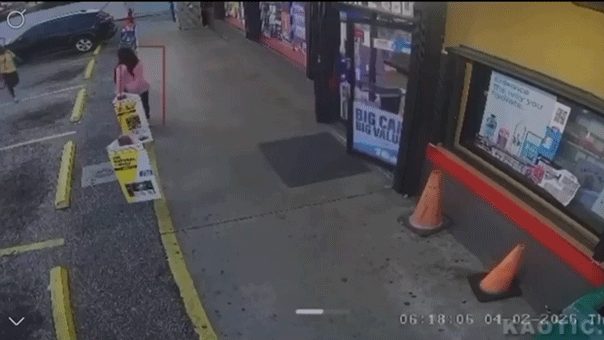 Illegal migrant kills clerk